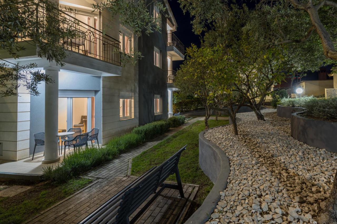 Villa Mihaela トロギール エクステリア 写真